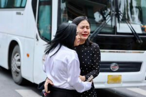 Sự tiếc nuối và tôn vinh